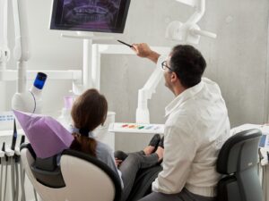 how to stop bleeding gums